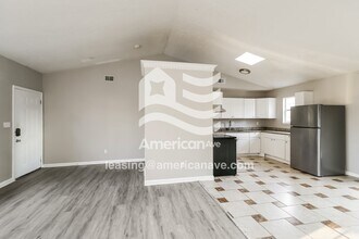 4613 Beechbrook Rd in Louisville, KY - Building Photo - Building Photo