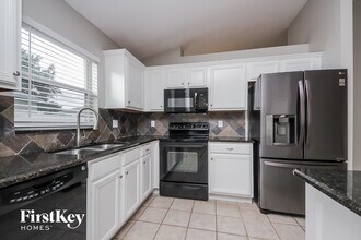 3749 Andover Cay Blvd in Orlando, FL - Foto de edificio - Building Photo