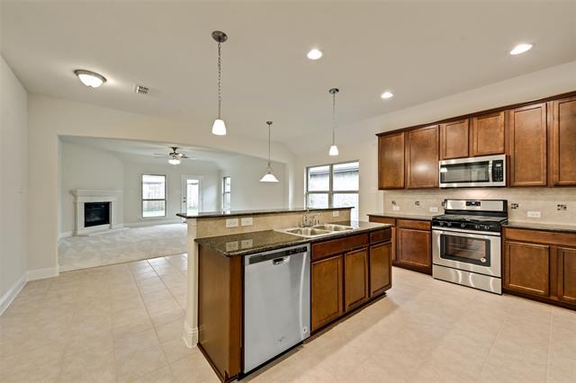 816 Bird Creek Dr