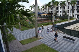 4640 NW 84th Ave in Doral, FL - Building Photo - Building Photo
