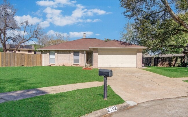 2702 Fir Crest Ct in Stafford, TX - Building Photo - Building Photo