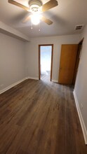 2953 W 71st St-Unit -1R in Chicago, IL - Building Photo - Building Photo