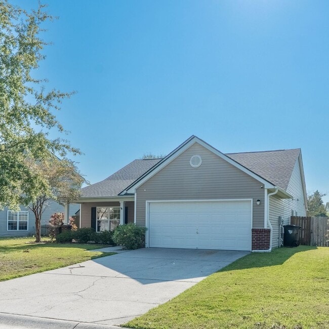419 Dovetail Cir in Summerville, SC - Building Photo - Building Photo