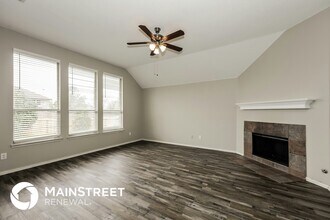 1325 Fox Glenn in Cedar Hill, TX - Building Photo - Building Photo