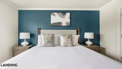 210 Hillwood Blvd, Unit 305 in Murfreesboro, TN - Foto de edificio - Building Photo