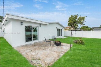 461 SW 1st St in Boca Raton, FL - Building Photo - Building Photo