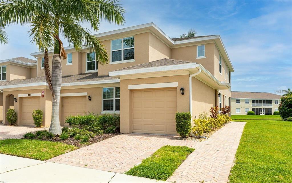8649 Karpeal Dr in Sarasota, FL - Building Photo