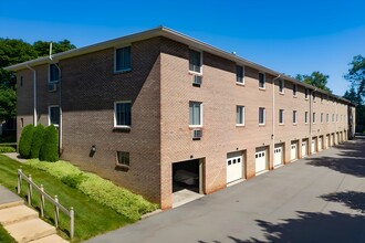 Clover Park Apartments in Rochester, NY - Building Photo - Building Photo