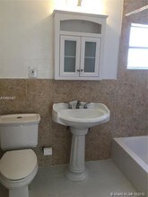 3438 SW 2nd St-Unit -0 in Miami, FL - Building Photo - Building Photo