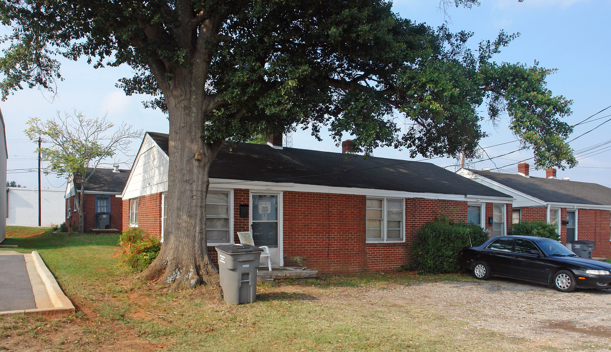 18 Sidney St in Greenville, SC - Building Photo