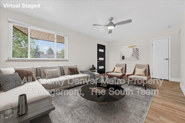 property at 9050 N Elm Ct