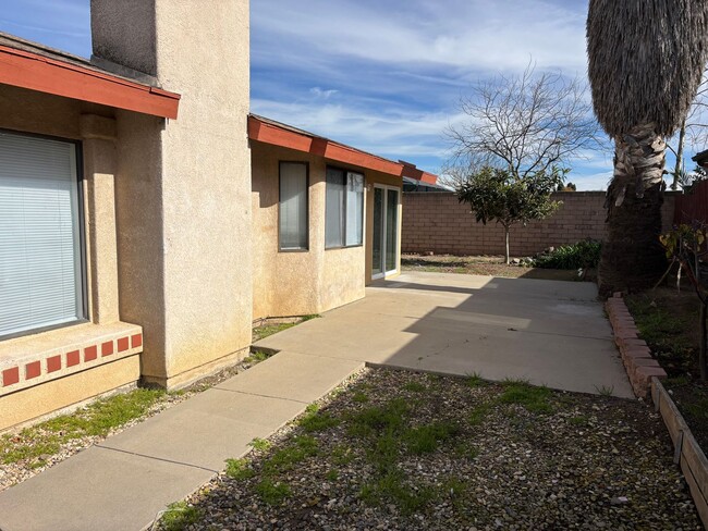 1912 N Western Ave in Santa Maria, CA - Building Photo - Building Photo