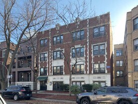 842 W Wolfram St in Chicago, IL - Building Photo