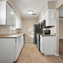 817 E 6th St in Irving, TX - Building Photo - Building Photo