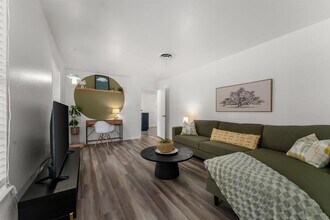 7105 Lilac Ln in Austin, TX - Building Photo - Building Photo