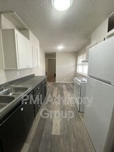 409 SE 34th St in Topeka, KS - Building Photo - Building Photo