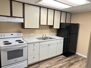 3705 Adkisson Dr in Cleveland, TN - Building Photo - Building Photo