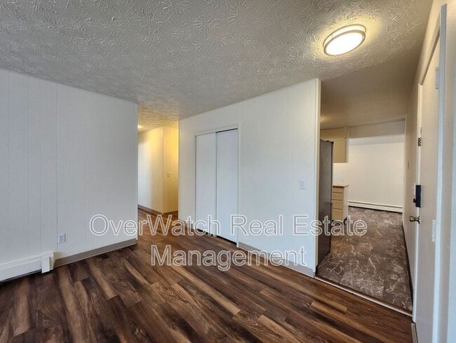 3925 E 9th Ave in Anchorage, AK - Building Photo - Building Photo