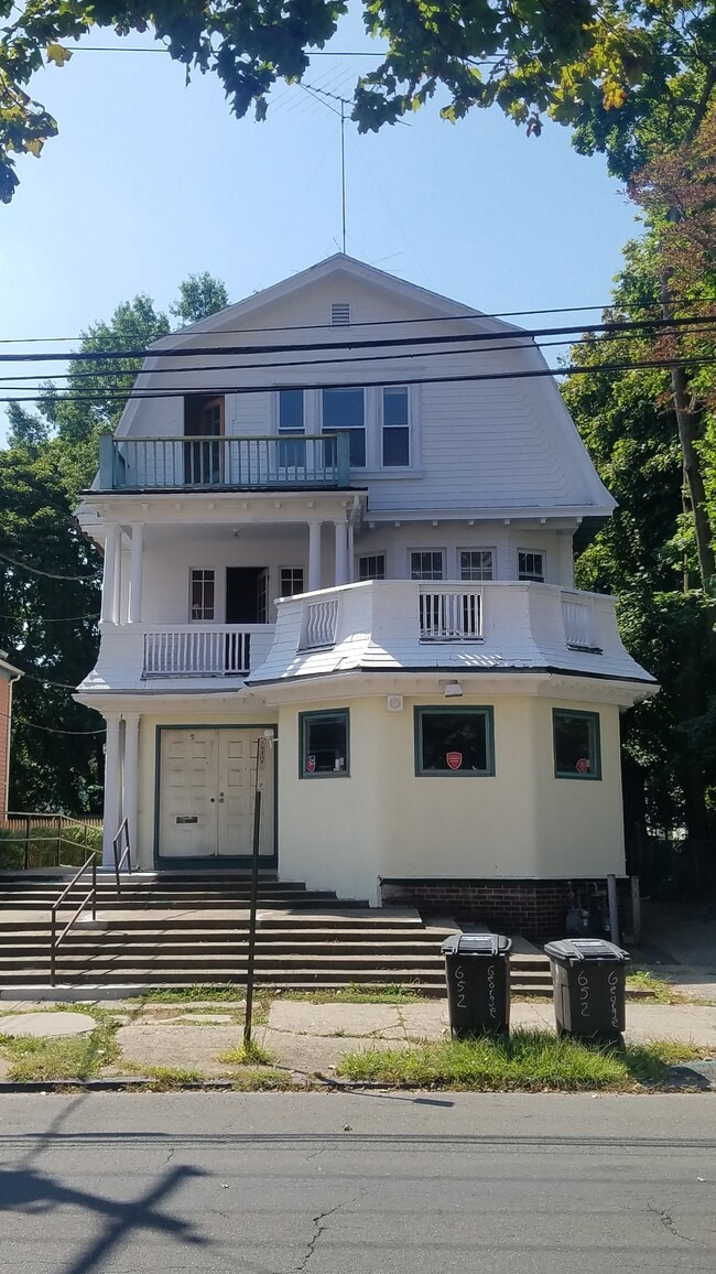 652 George St, Unit 3, Unit 3