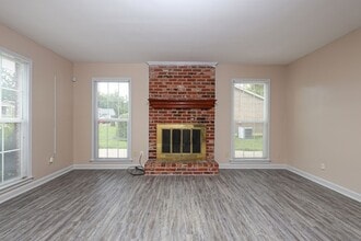 5817 Carriage Brook Rd in Montgomery, AL - Building Photo - Building Photo