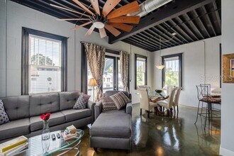 1204 E Columbus Dr in Tampa, FL - Building Photo - Building Photo