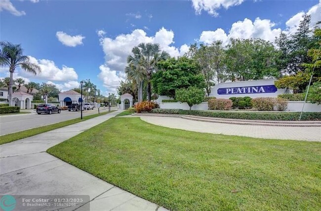 5153 Floria Dr in Boynton Beach, FL - Building Photo - Building Photo