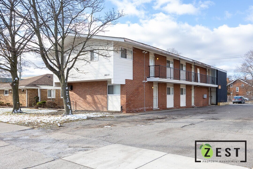 16217 Greenfield Rd, Unit #6 in Detroit, MI - Building Photo