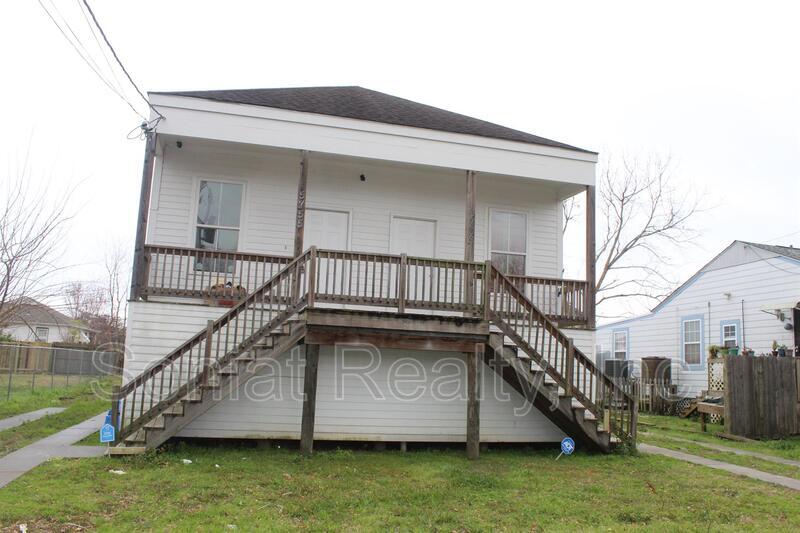 5317 Wickfield Dr in New Orleans, LA - Building Photo