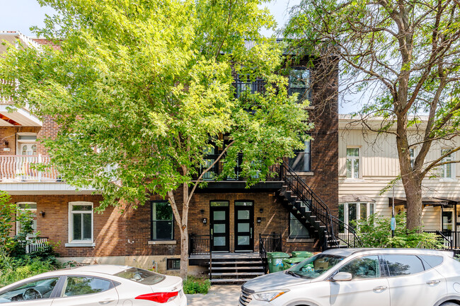 625 Sainte-Marguerite Rue in Montréal, QC - Building Photo - Building Photo