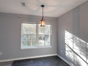 4797 Old Mill Ct in Crestview, FL - Building Photo - Building Photo