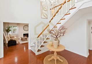 1476 Crestline Dr in Santa Barbara, CA - Building Photo - Building Photo