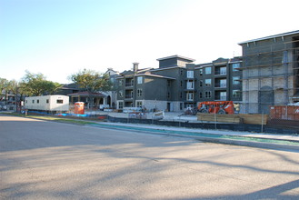 The Landon at Lake Highlands in Dallas, TX - Building Photo - Building Photo