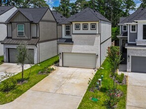 112 Red Cascade Trl in Willis, TX - Building Photo - Building Photo