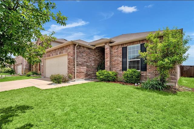 2336 Bermont Red Ln in Fort Worth, TX - Building Photo - Building Photo