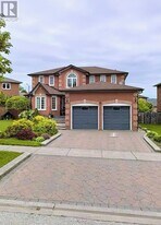 37 Depeuter Crescent in Bradford West Gwillimbury, ON - Building Photo