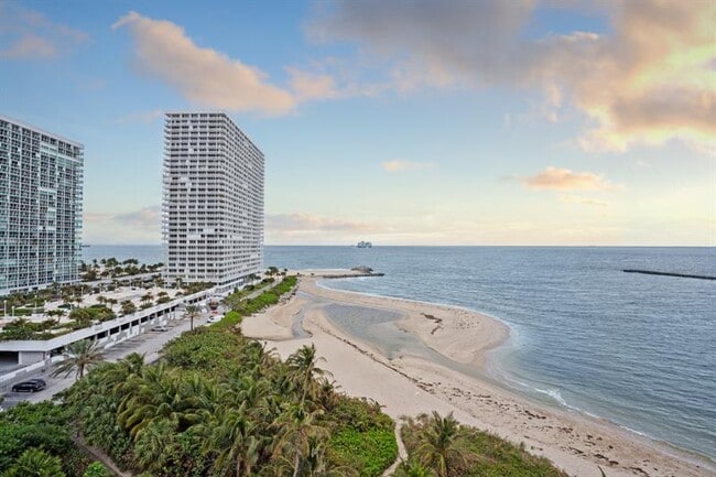 2100 S Ocean Dr in Fort Lauderdale, FL - Building Photo - Building Photo