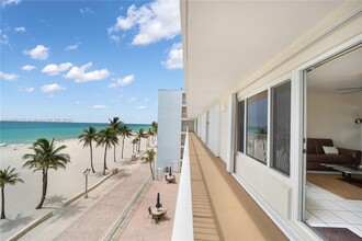 300 Oregon St in Hollywood, FL - Building Photo - Building Photo