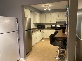 1203 Afton Dr in Sarnia, ON - Building Photo