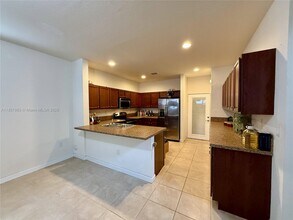 698 SE 34th Terrace in Homestead, FL - Building Photo - Building Photo