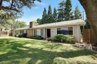 5510-5510 Fair Oaks Blvd in Carmichael, CA - Building Photo