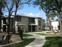 San Gabriel Crossing in Liberty Hill, TX - Foto de edificio - Building Photo