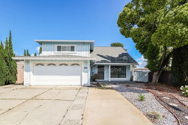 property at 2216 Placer Dr