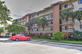 1301 Cir, Unit 305 in Jupiter, FL - Building Photo - Building Photo