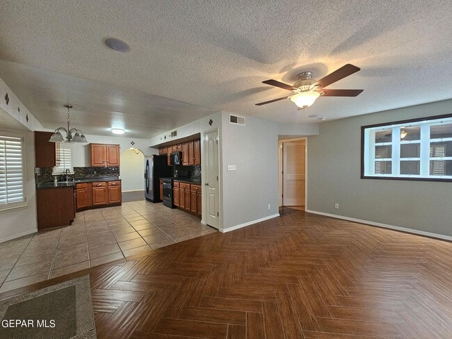 12297 Kingsgate Ct in El Paso, TX - Building Photo - Building Photo