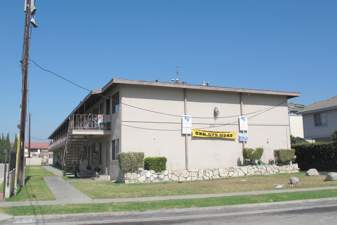 2625 Meeker Ave in El Monte, CA - Foto de edificio