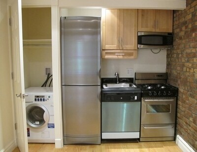 521 E 5th St in New York, NY - Building Photo - Building Photo