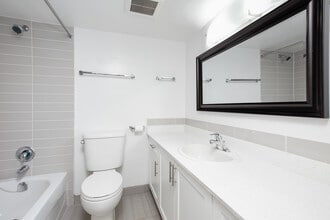 2324 W 1st Ave in Vancouver, BC - Building Photo - Building Photo