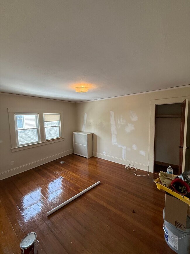 49-51 Maplewood Ave in West Hartford, CT - Building Photo - Building Photo