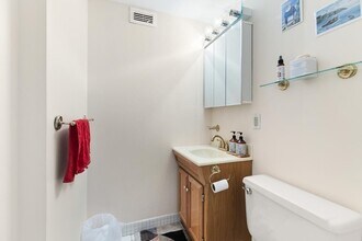 60 Longwood Ave in Brookline, MA - Building Photo - Building Photo