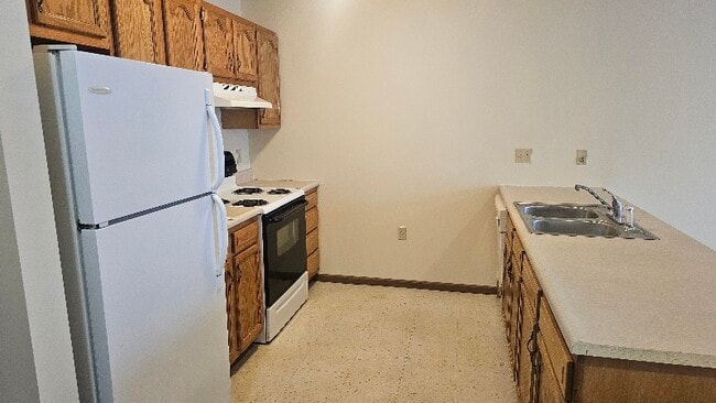 517 MacCorkle Ave in St. Albans, WV - Building Photo - Building Photo